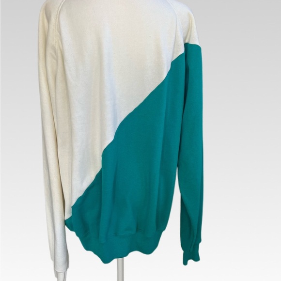 VINTAGE Hanes Teal and Cream Floral Women's Sweater SIZE XL - Picture 4 of 7